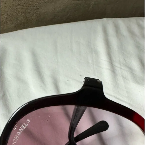 NWT -Chanel Red &Black Sunglasses - Picture 4 of 9